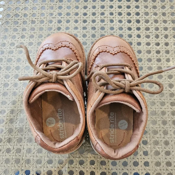 6c Stride Rite boy shoes - Picture 2 of 6